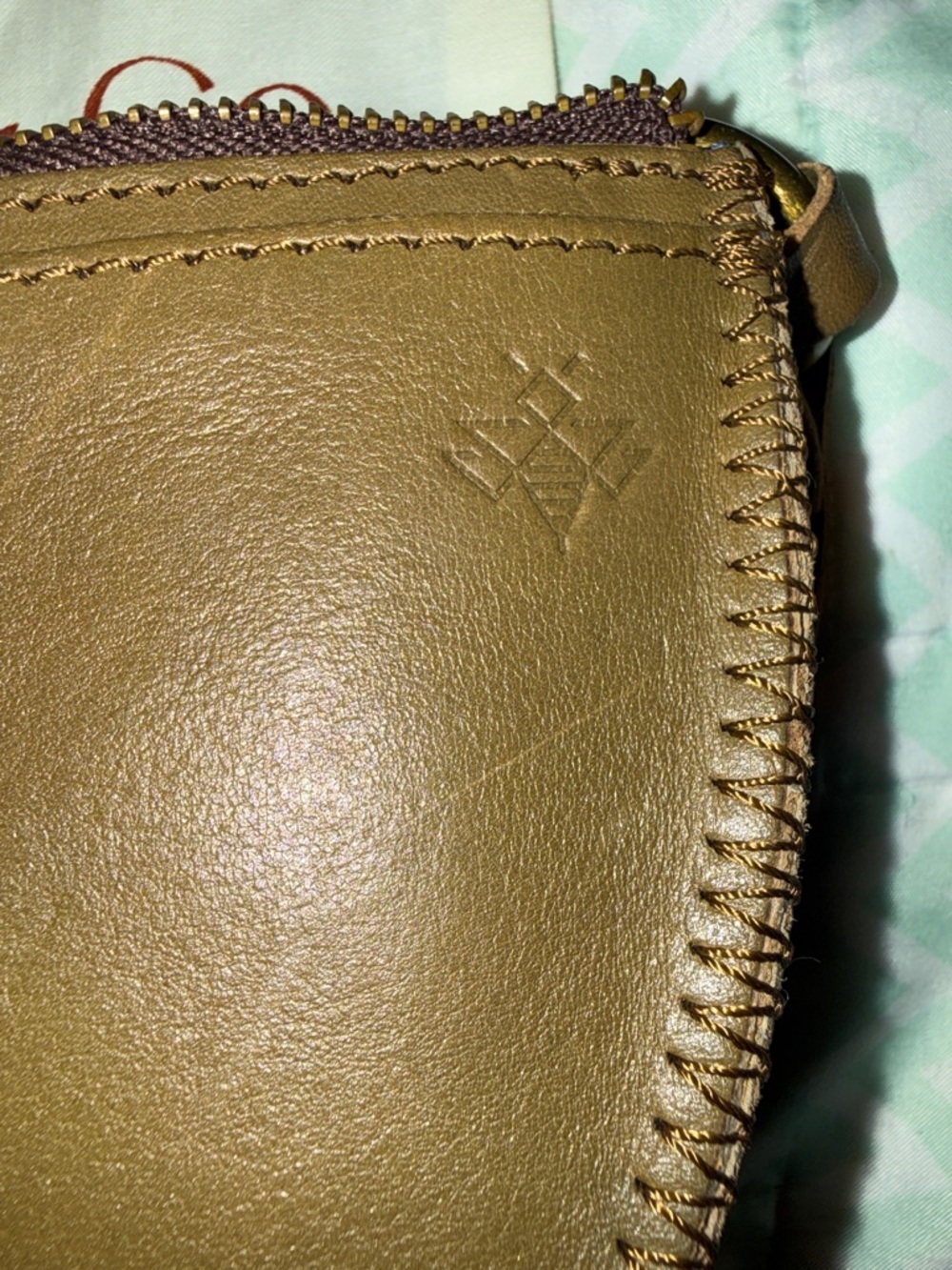 Lyon’s Leather Sage Biggie Bee Convertible Pouch-please read - Picture 5 of 13
